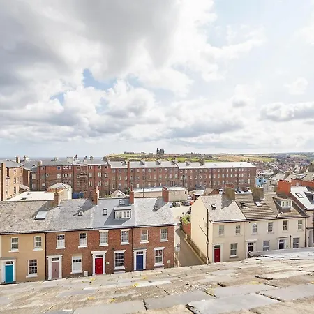 Lägenhet Host & - The Loft Whitby